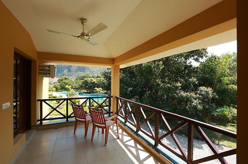 נייניטל Dewdrop Mango Bloom Resort מראה חיצוני תמונה